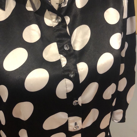 Wet Seal Polka-Dot Button-Down Blouse (L) - Picture 2 of 10